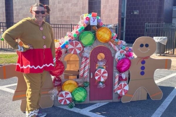 Gingerbread house with Melody