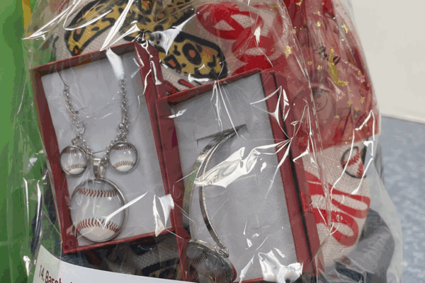 14 Baseball Mom Basket